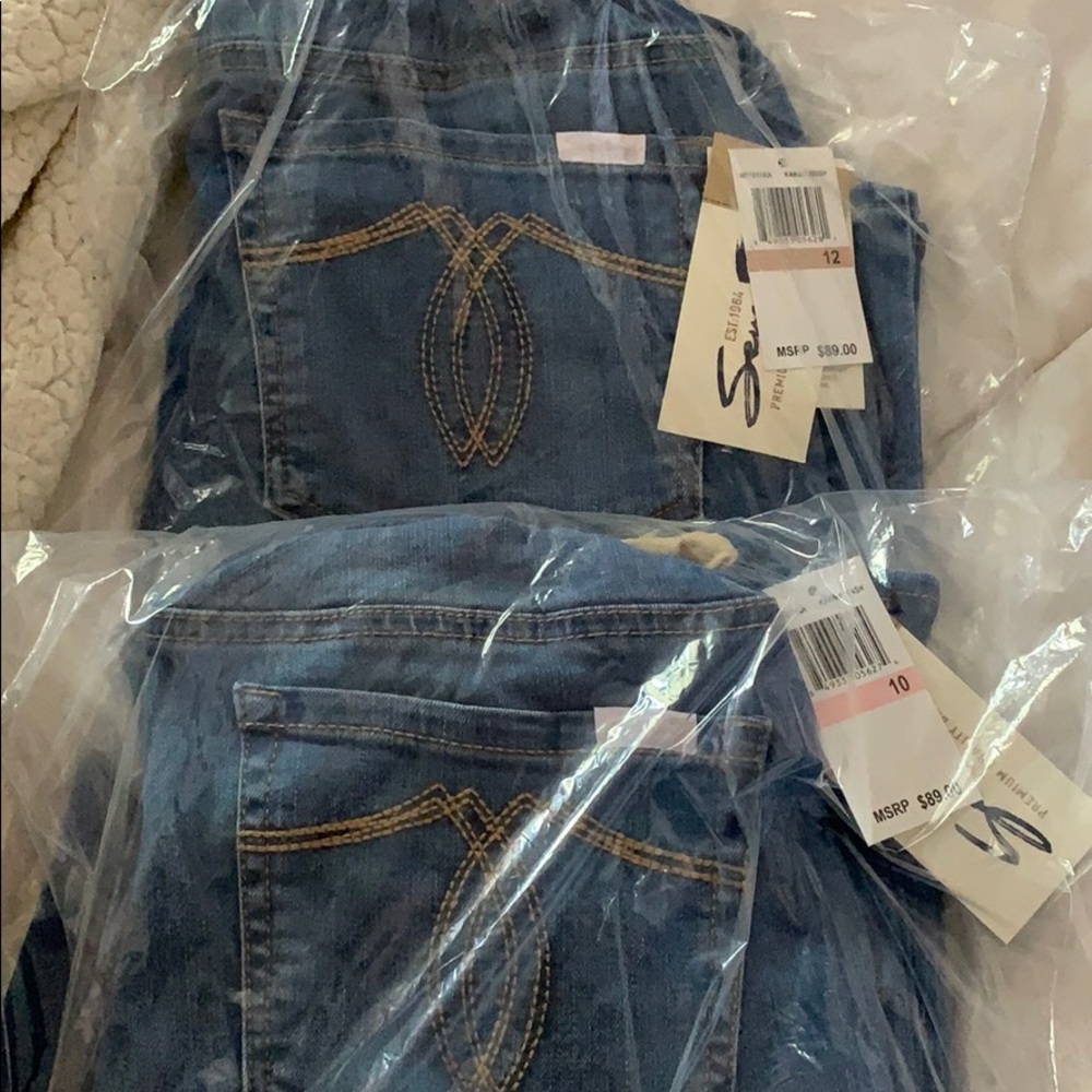 Seven7 over the belly Premium Maternity Jeans